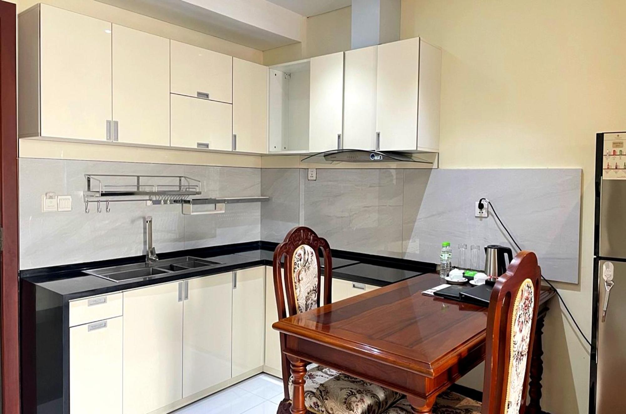 Lcs Hotel & Apartment بنوم بنه المظهر الخارجي الصورة