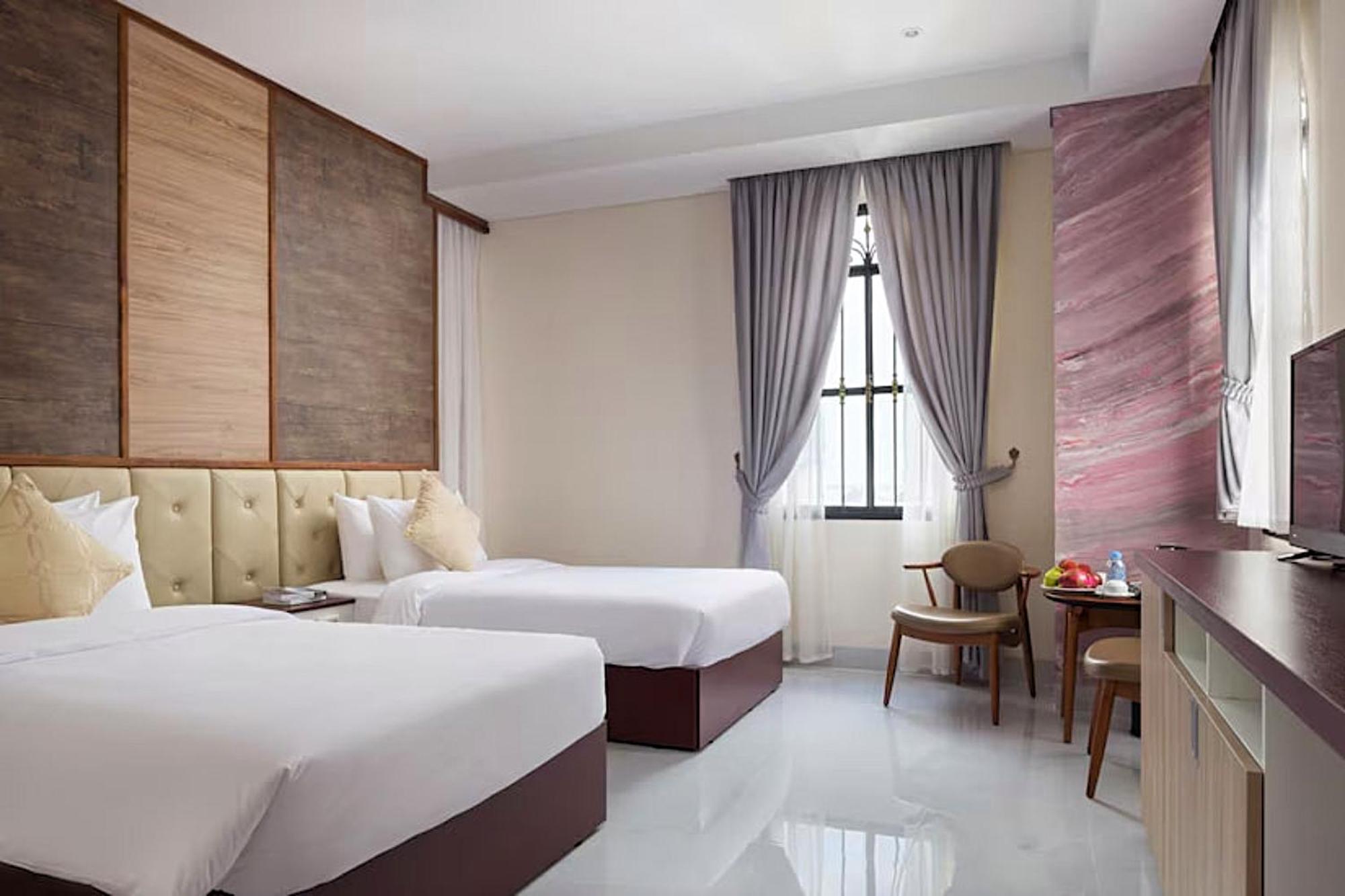 Lcs Hotel & Apartment بنوم بنه المظهر الخارجي الصورة